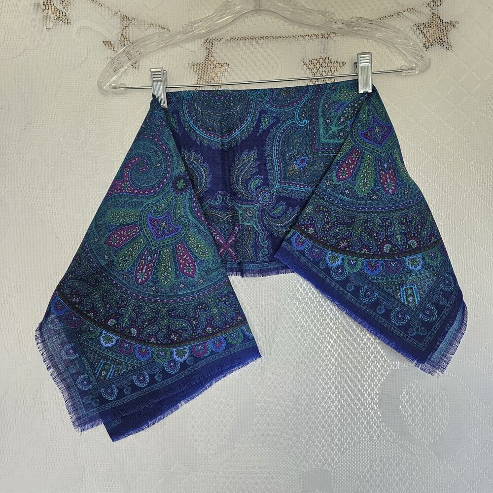 Liz Claiborne Blue Purple Wool Woven Paisley Rectangle Scarf Eye Lash Fringe